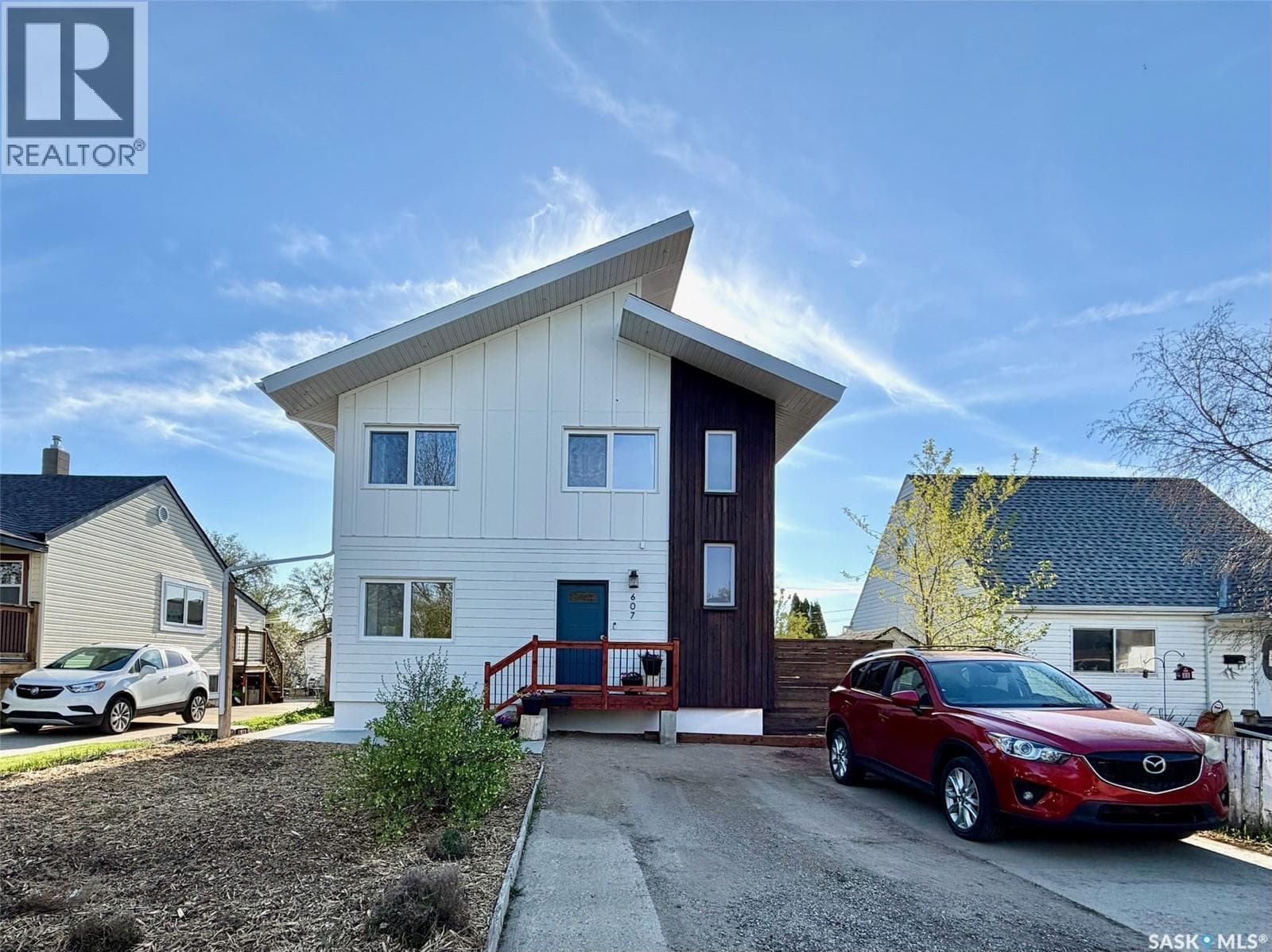 607 K AVENUE S