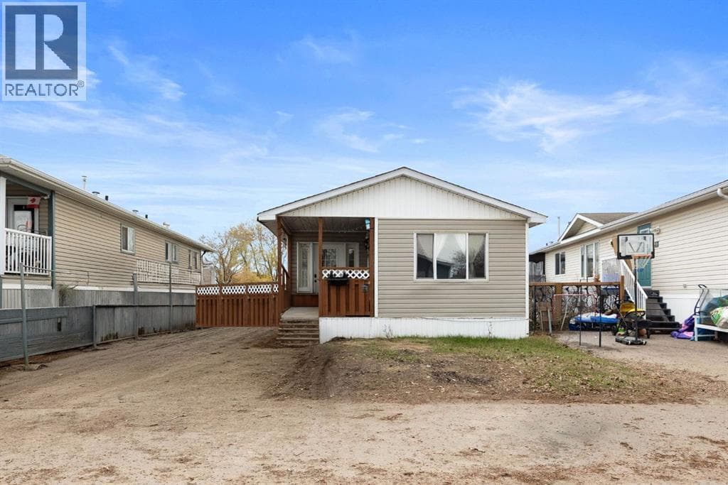 216 Grenfell Crescent