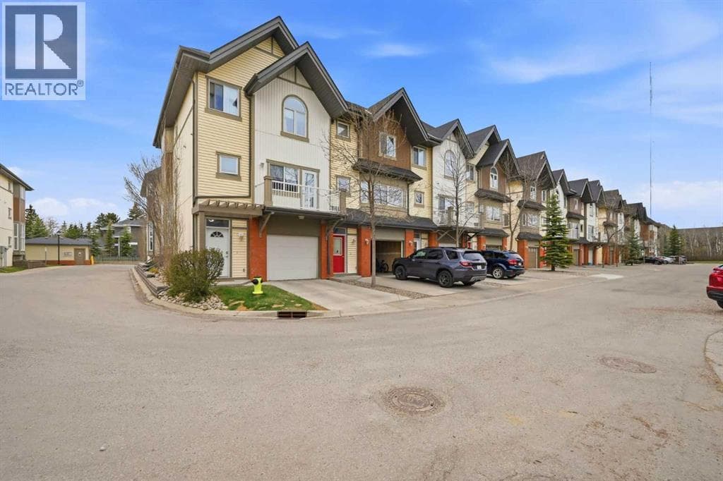 402 Wentworth Villas SW — photo 3