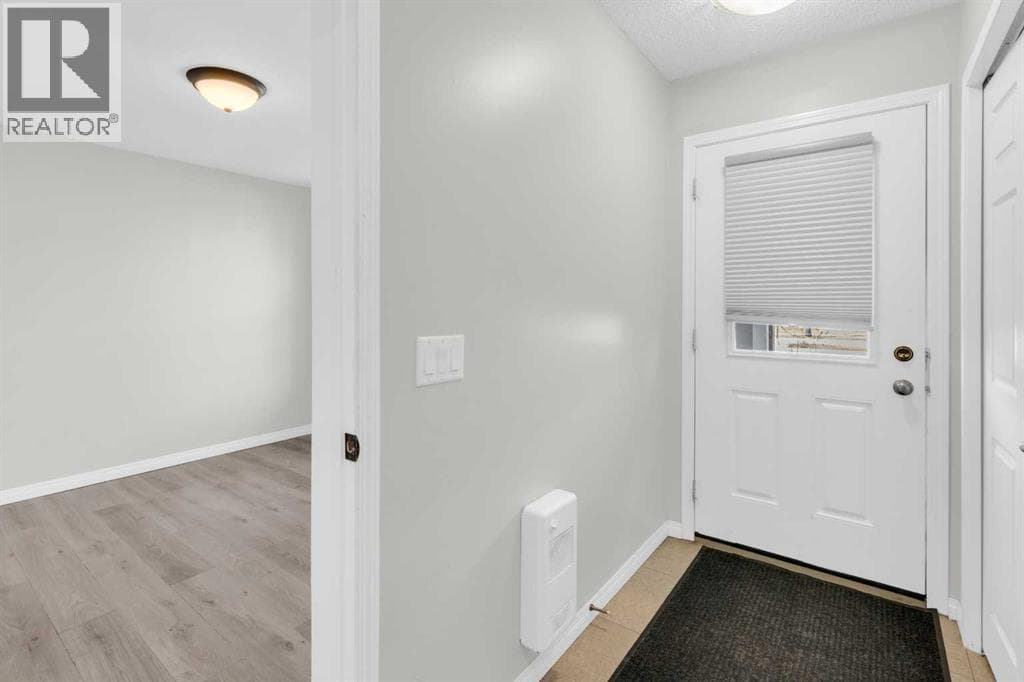 140 Sundown Road — photo 2