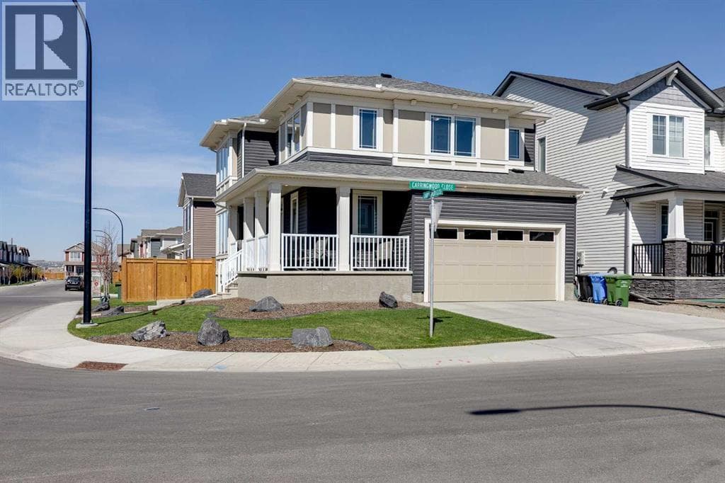 28 Carringwood Close NW — photo 2