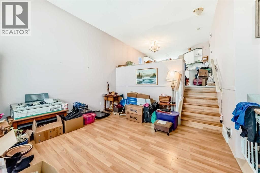 193 Somerset Drive SW — photo 4