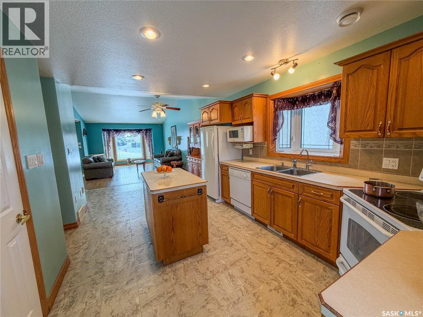 52 Russell DRIVE — photo 4