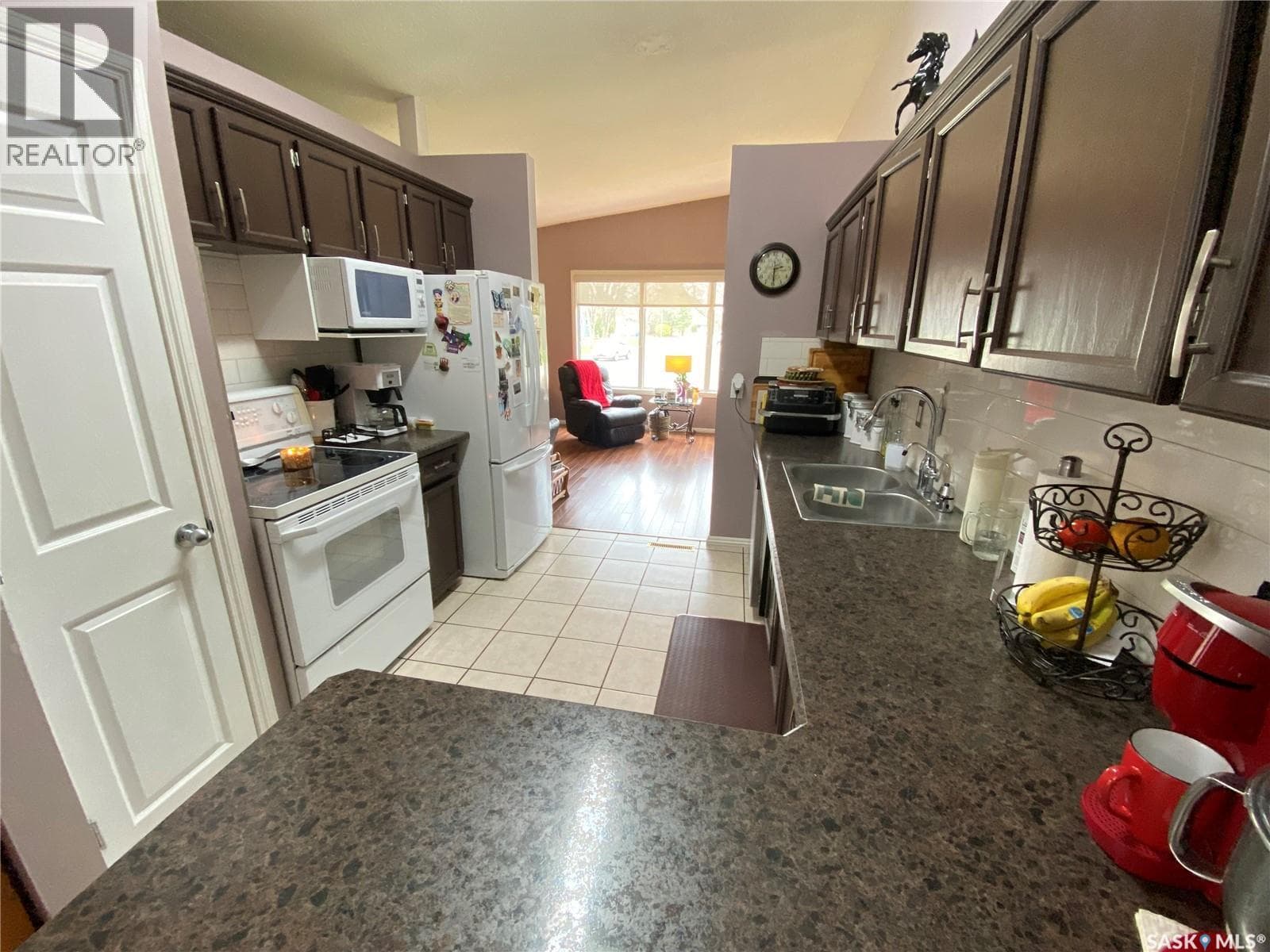 2 544 Circlebrooke DRIVE — photo 2