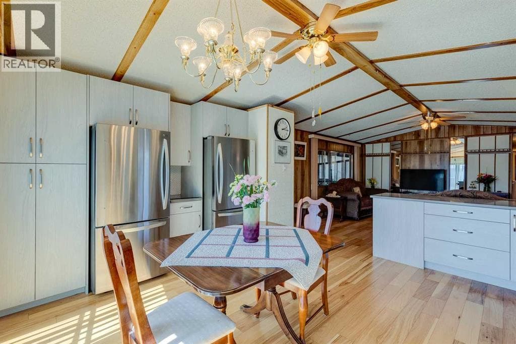 101, 99 Arbour Lake Road NW — photo 3
