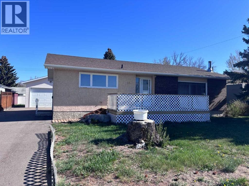 409 Centre Avenue NE