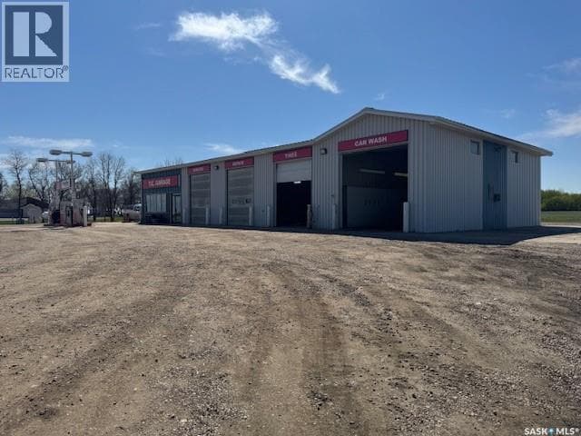 300 Frontage STREET — photo 2
