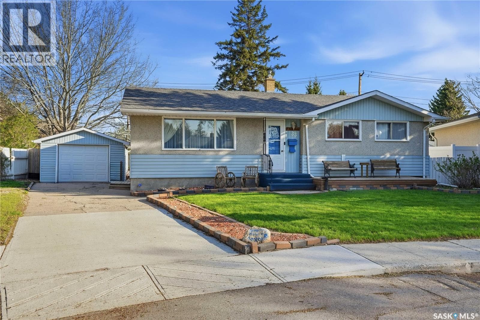 35 MCINNIS CRESCENT — photo 2
