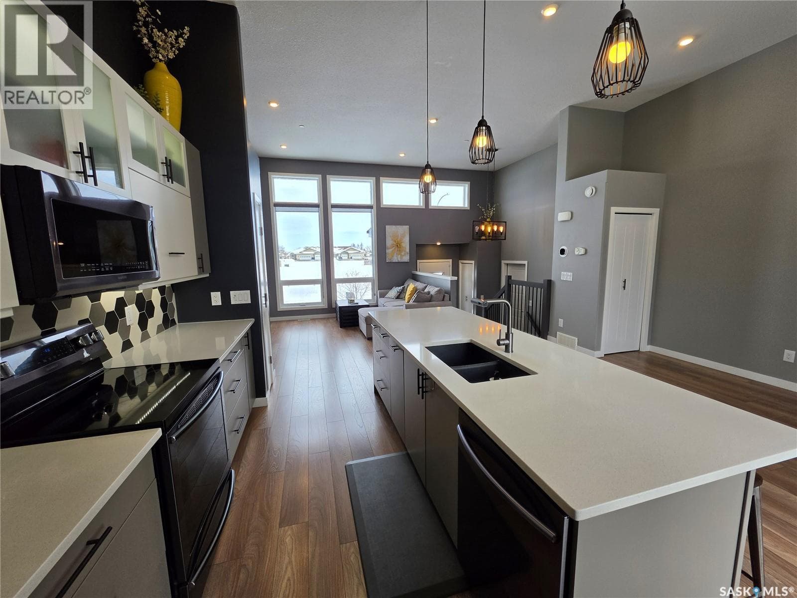 9 Carl DRIVE — photo 3