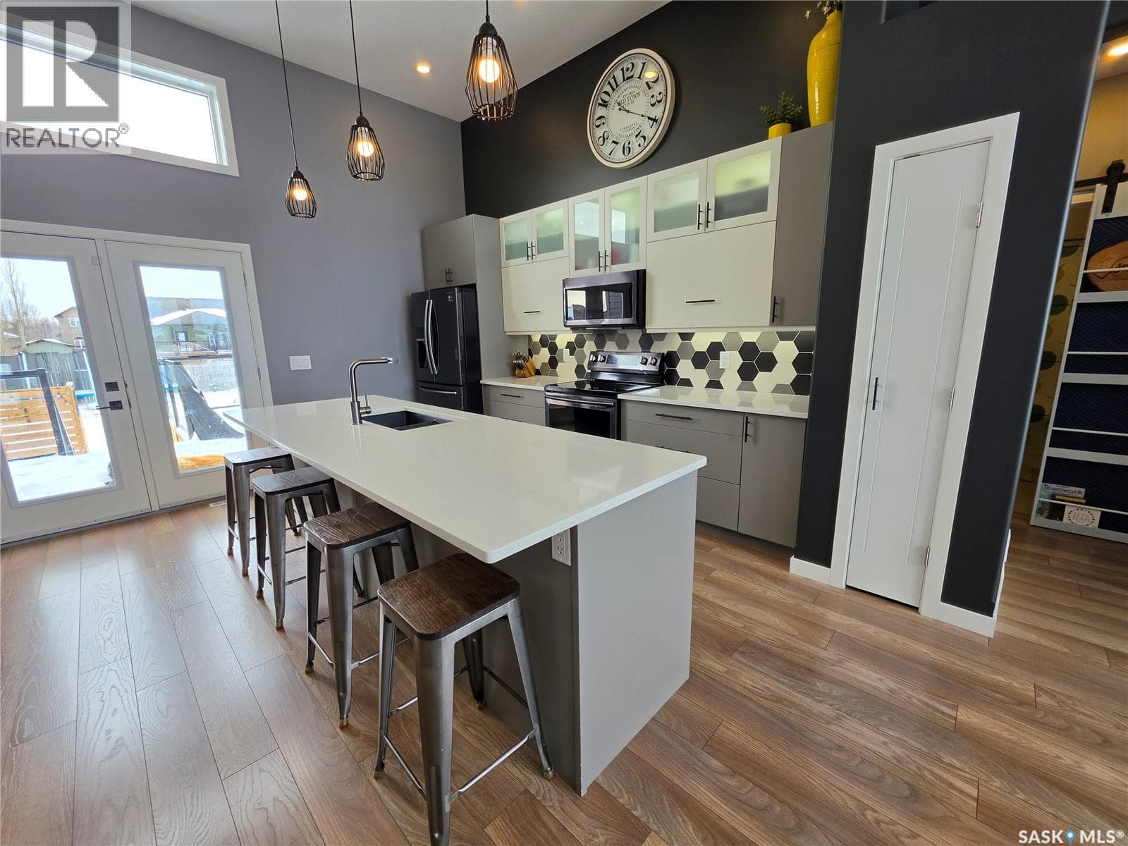9 Carl DRIVE — photo 2