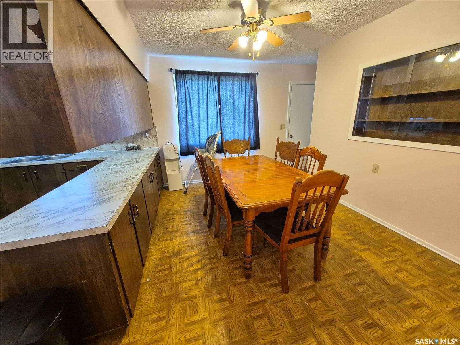 10 Yandeau CRESCENT — photo 2