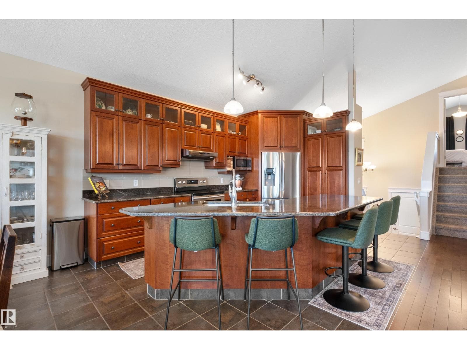 65 Lakewood BV — photo 4