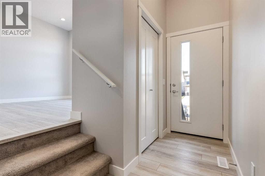 156 Walden Lane SE photo 3