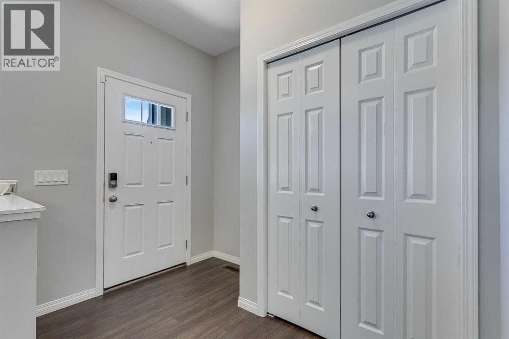 254 Walgrove Terrace SE — photo 3