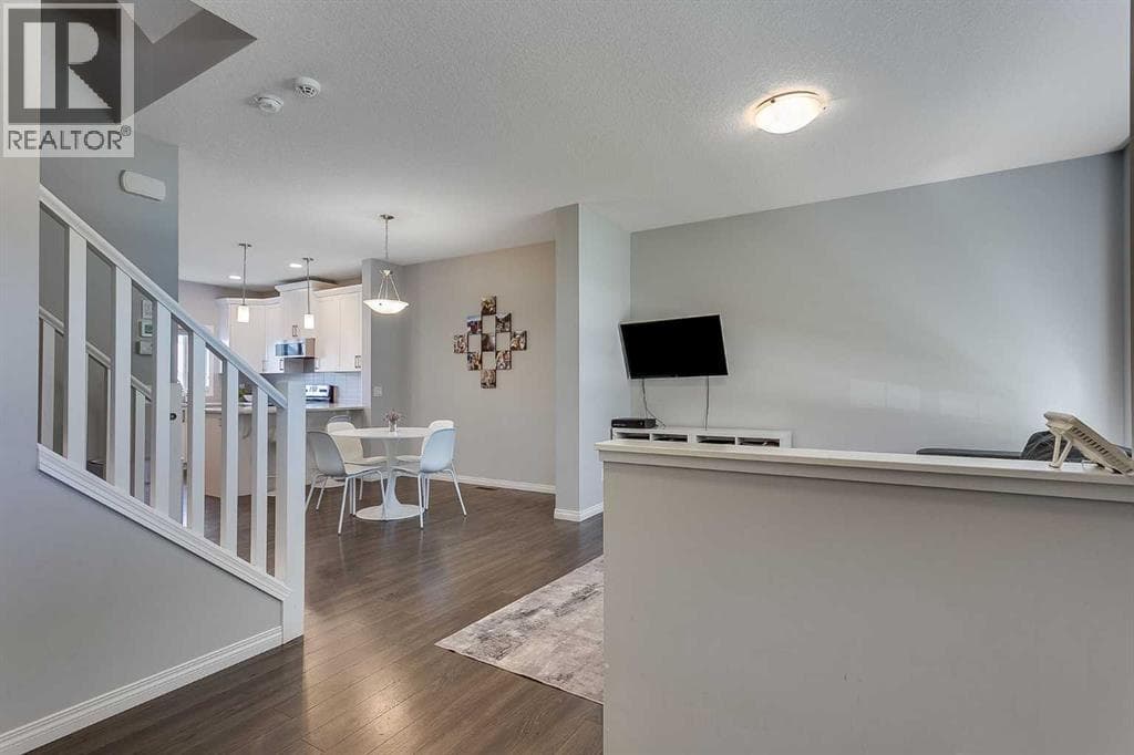 254 Walgrove Terrace SE — photo 4