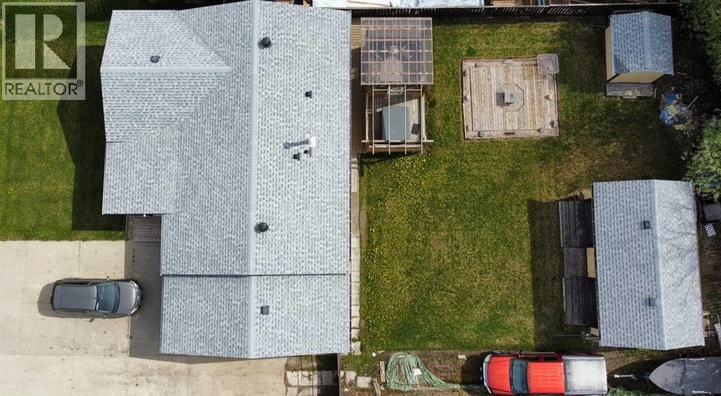 805 8 Street — photo 3