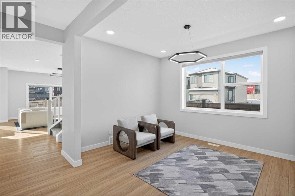 78 Silverton Glen Crescent SW — photo 5