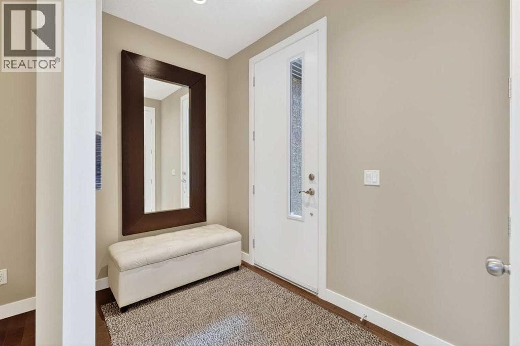 28 Walden View SE — photo 2