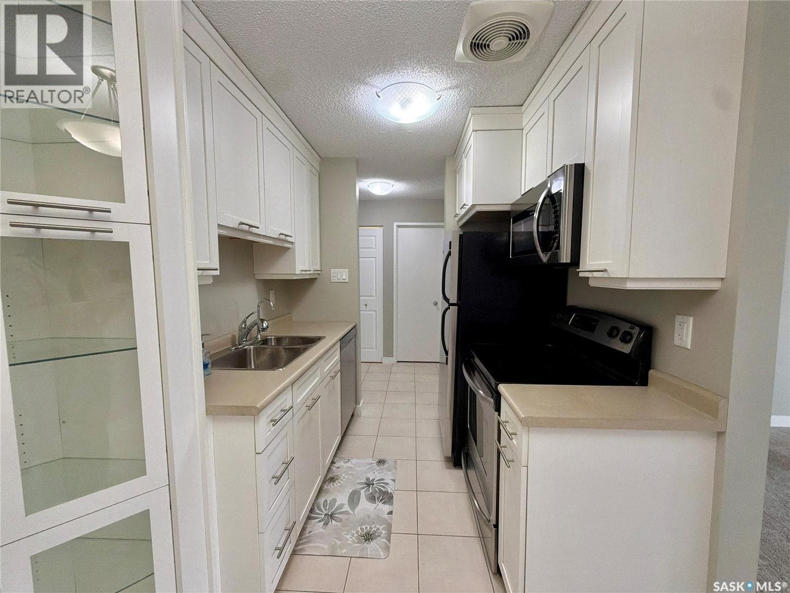 206 4615 Rae STREET — photo 5