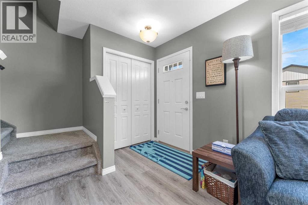 22 Hawthorn Place — photo 2