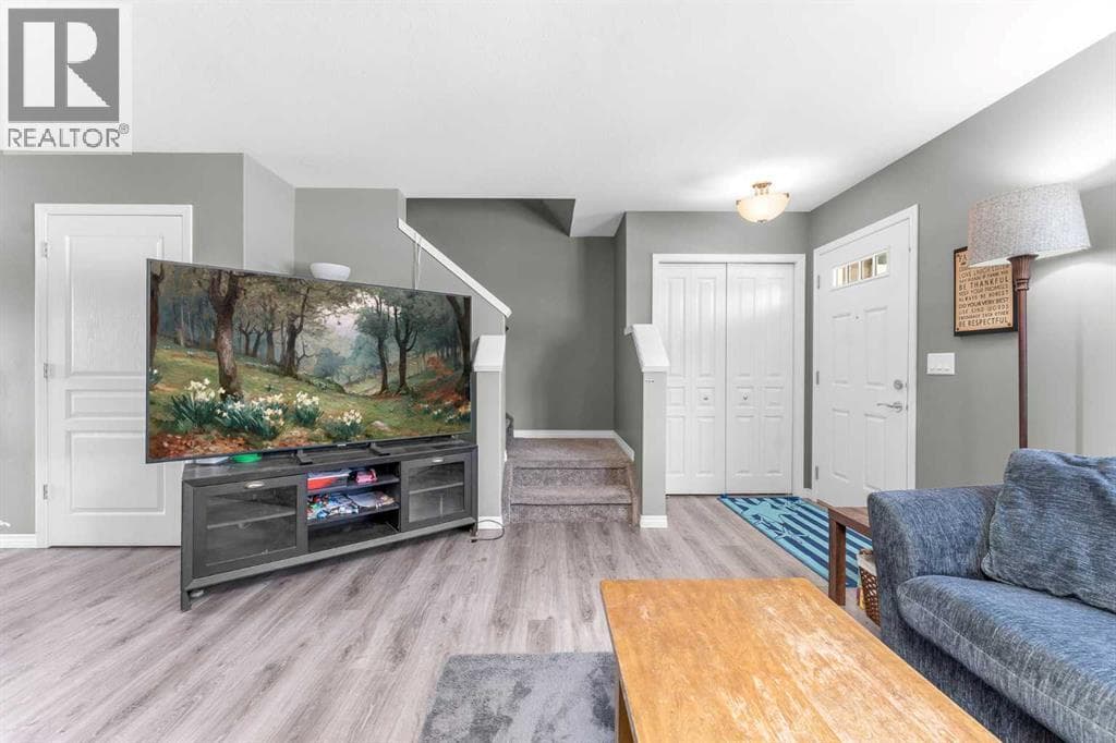 22 Hawthorn Place — photo 3