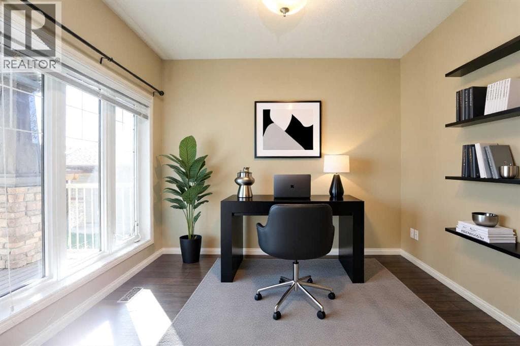 132 Firelight Way W — photo 3