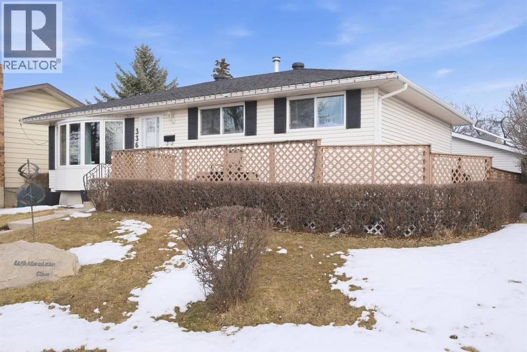 336 Whiteview Close NE — photo 4