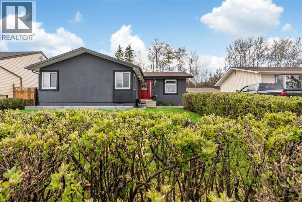 18 Moberly Crescent
