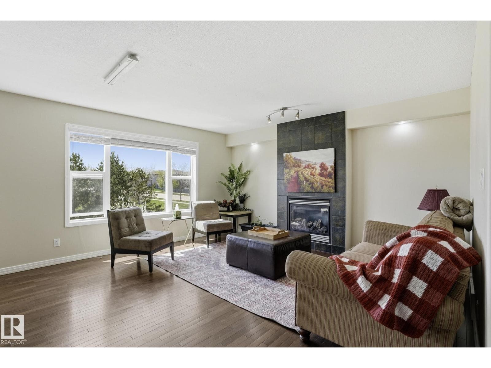10 Rockwell Close — photo 2