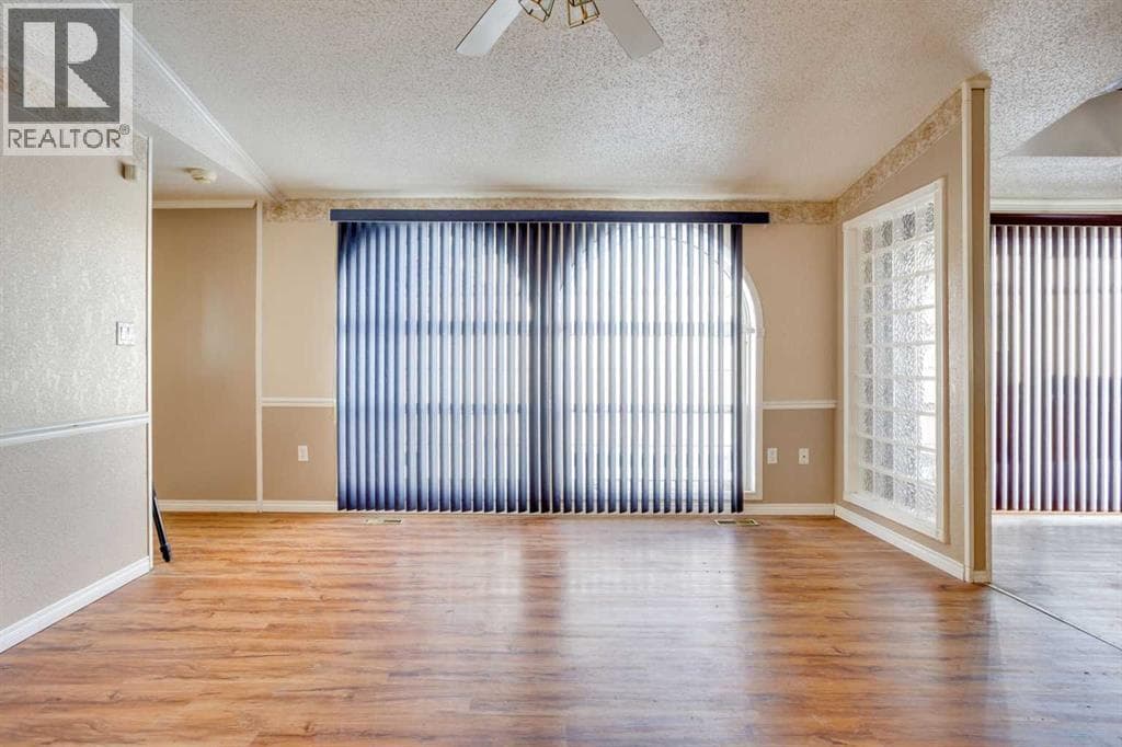 172 Clausen Crescent — photo 4