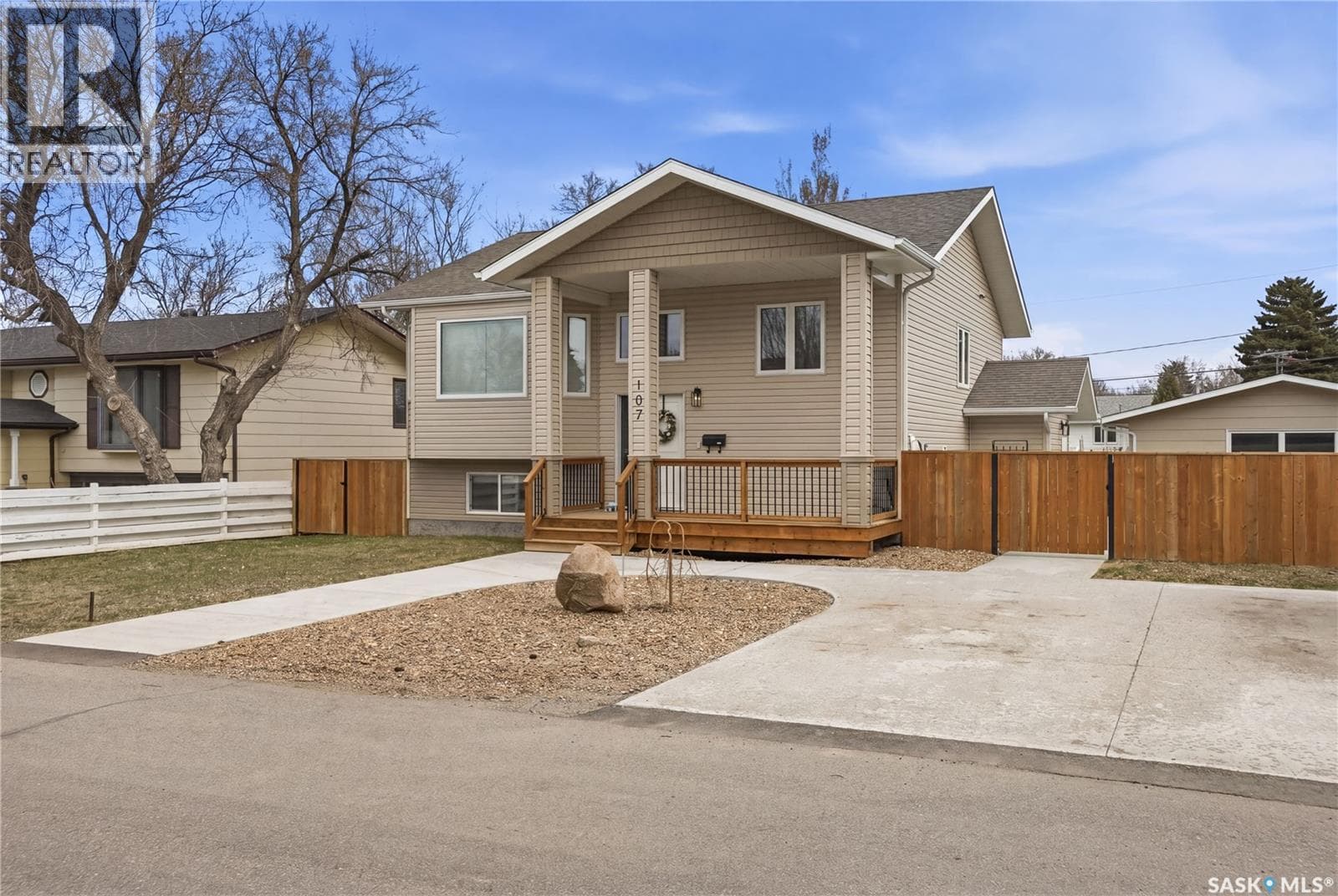 107 Valleyview DRIVE — photo 2
