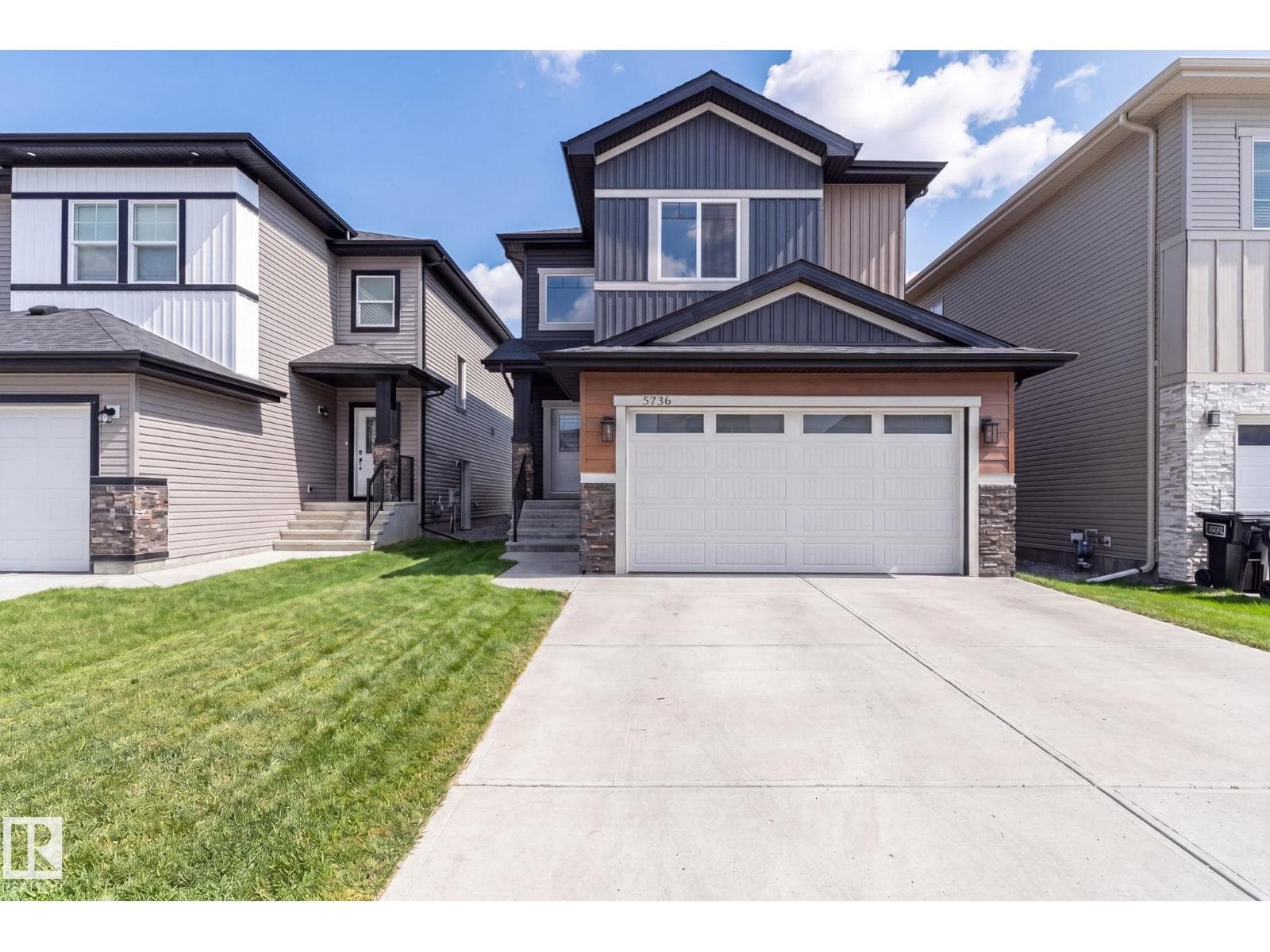 5736 176 AV NW — photo 2
