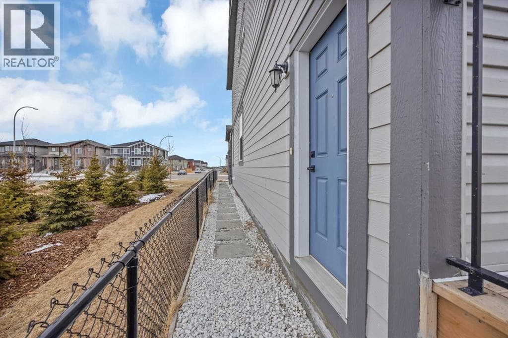 678 Cornerstone Avenue NE — photo 5