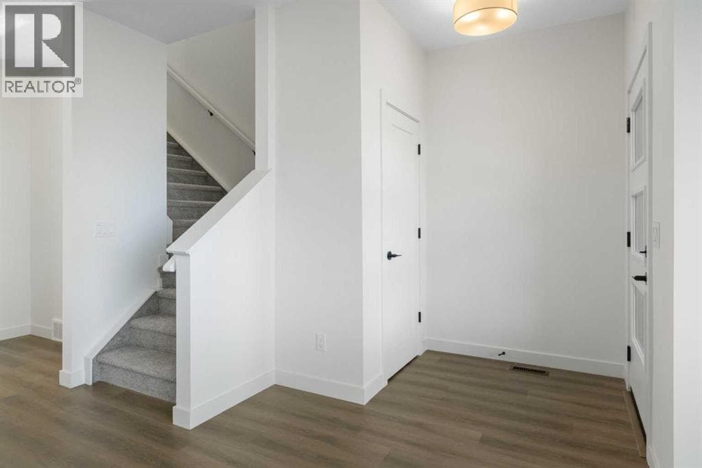 215 Belvedere Avenue SE — photo 3