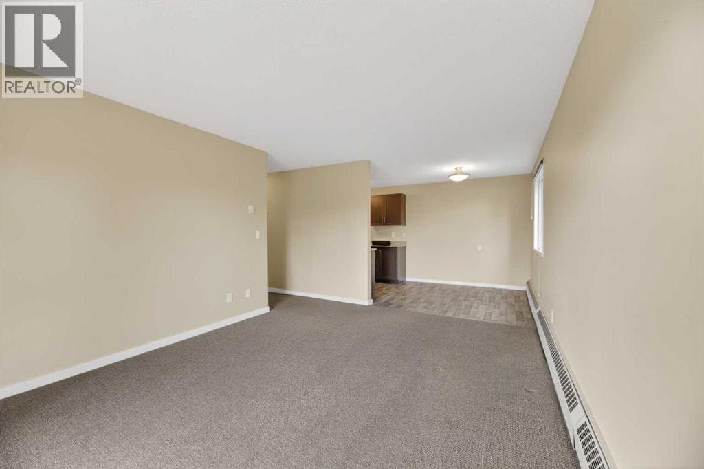 111, 6108 53 Street — photo 5