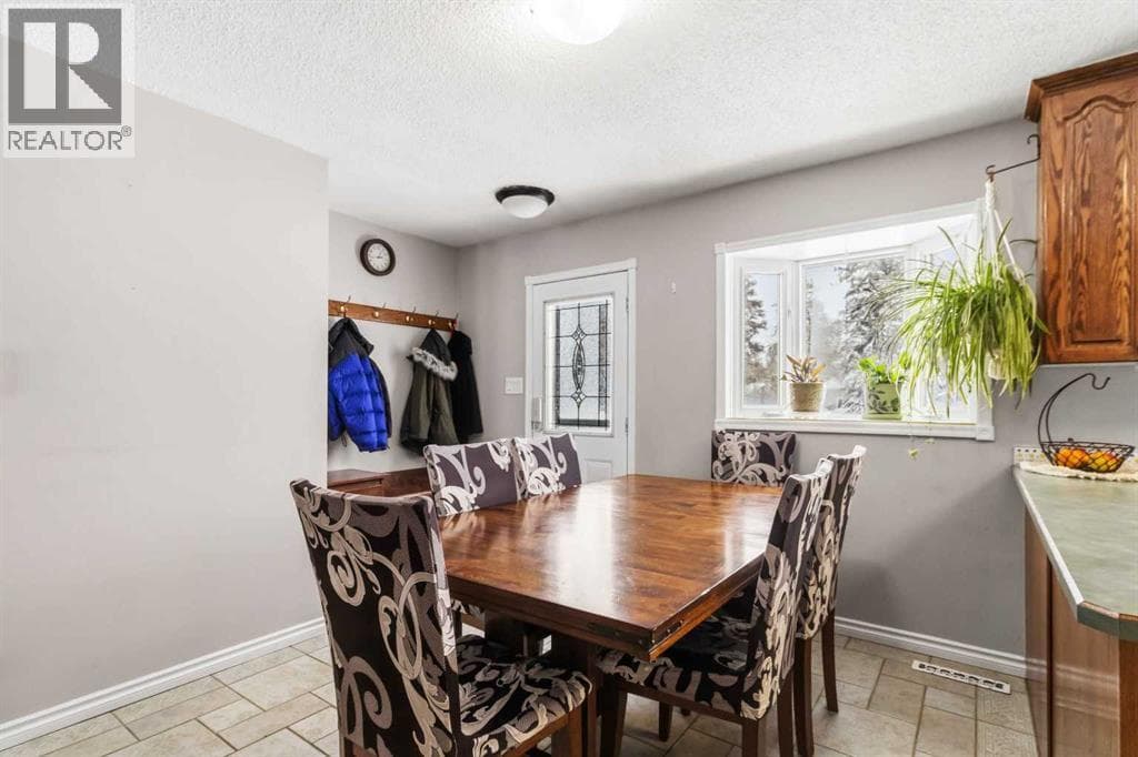 18 Clark Crescent — photo 5