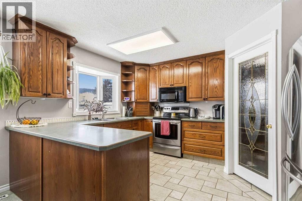 18 Clark Crescent — photo 4