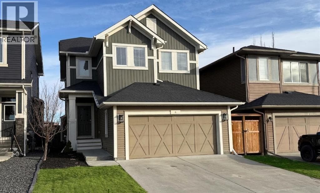 8 Emberside Glen