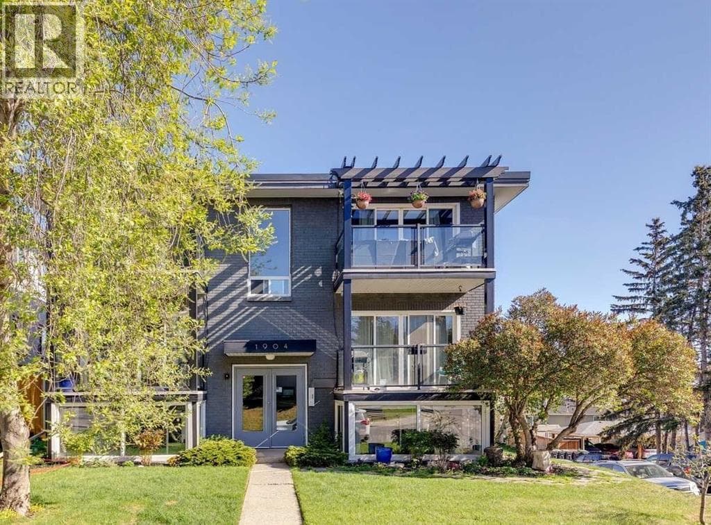 302, 1904 28 Avenue SW