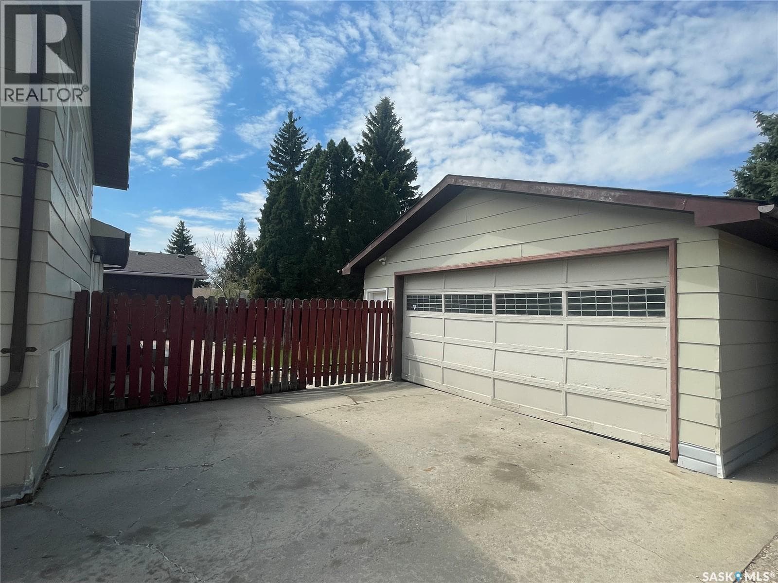 1510 McKercher DRIVE — photo 3