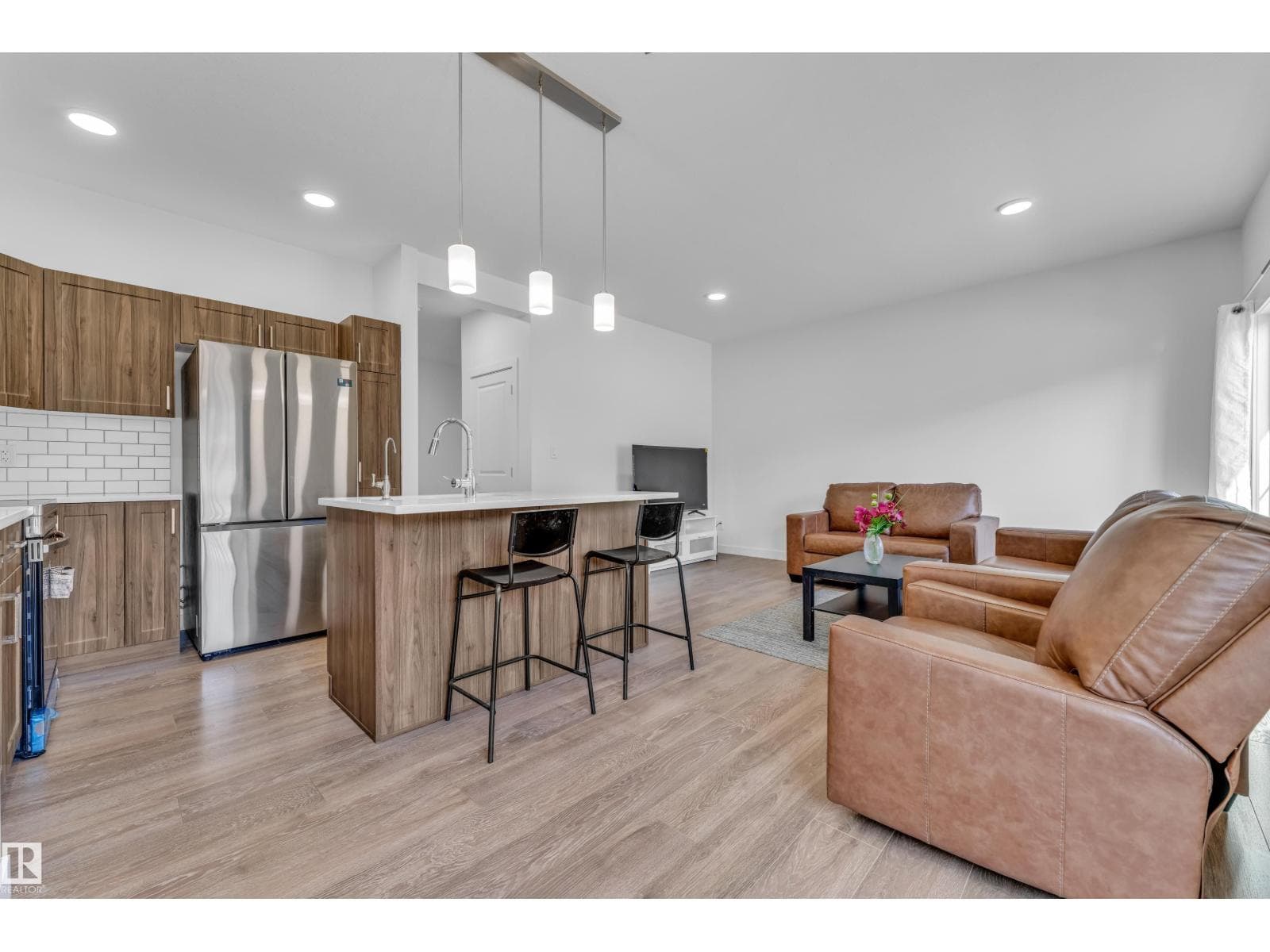 #41 603 ORCHARDS BV SW