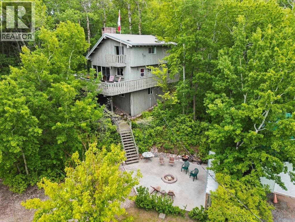 5 Shady Drive