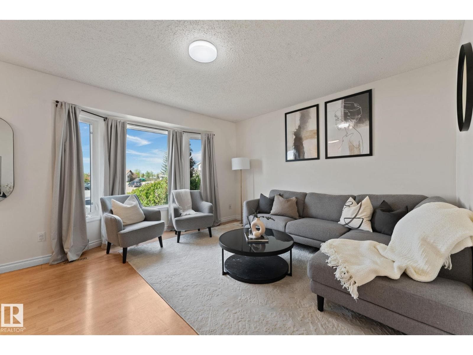 4621 126 AV NW — photo 5