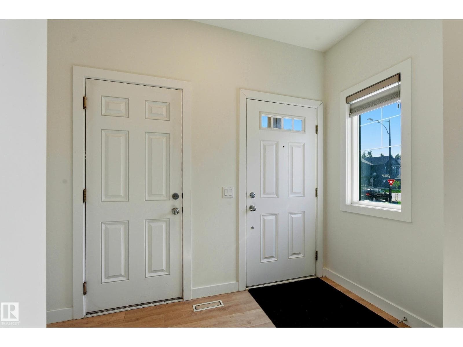 3888 CHRUSTAWKA PL SW — photo 5