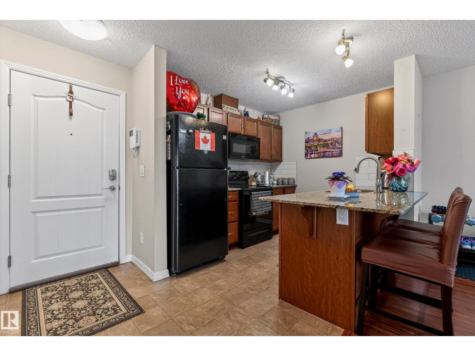 #419 271 CHARLOTTE WY — photo 4