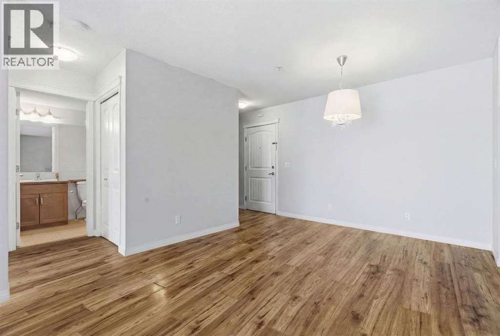 2223, 115 Prestwick Villas SE — photo 5