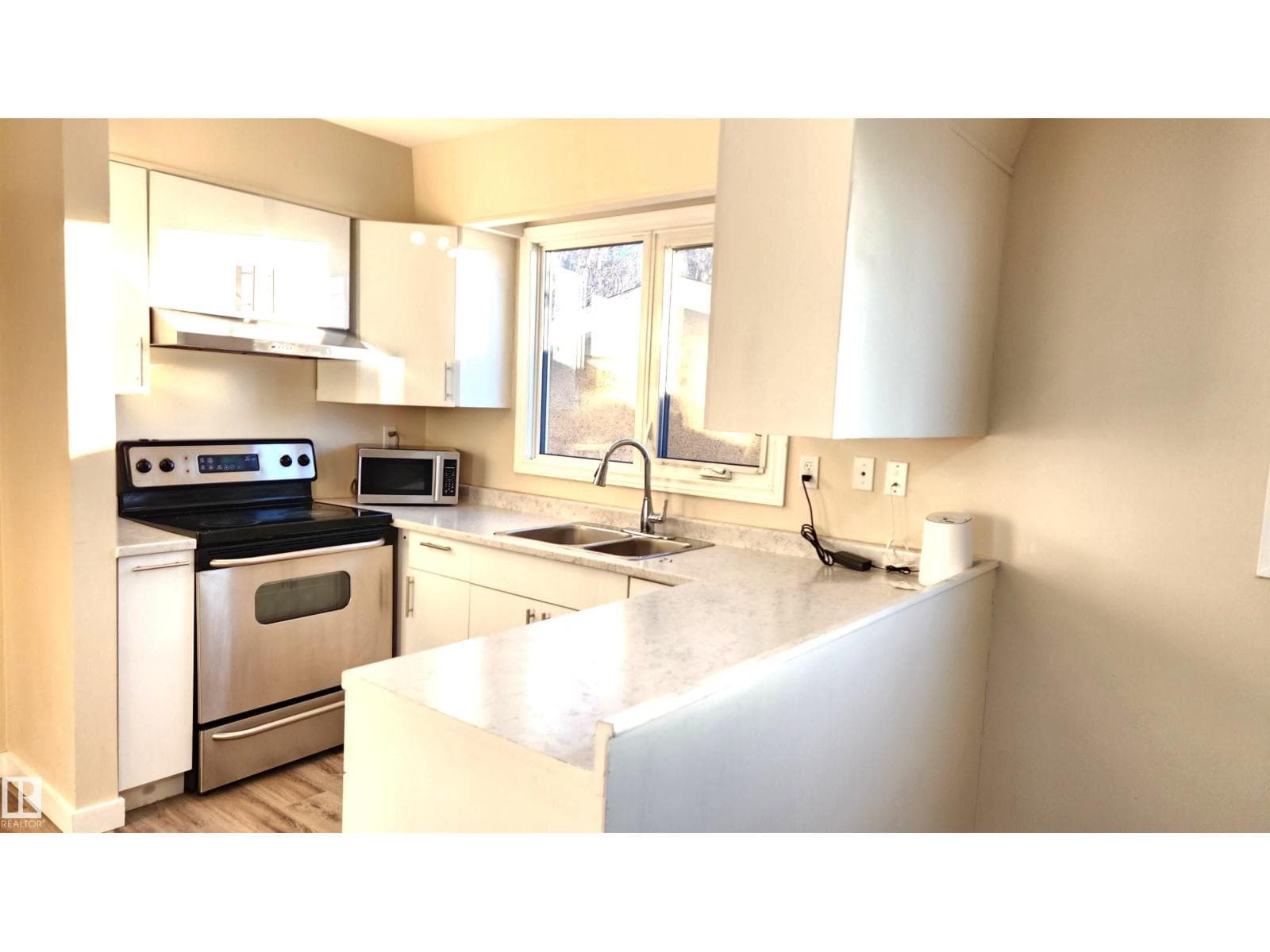 4709 106 ST NW — photo 5