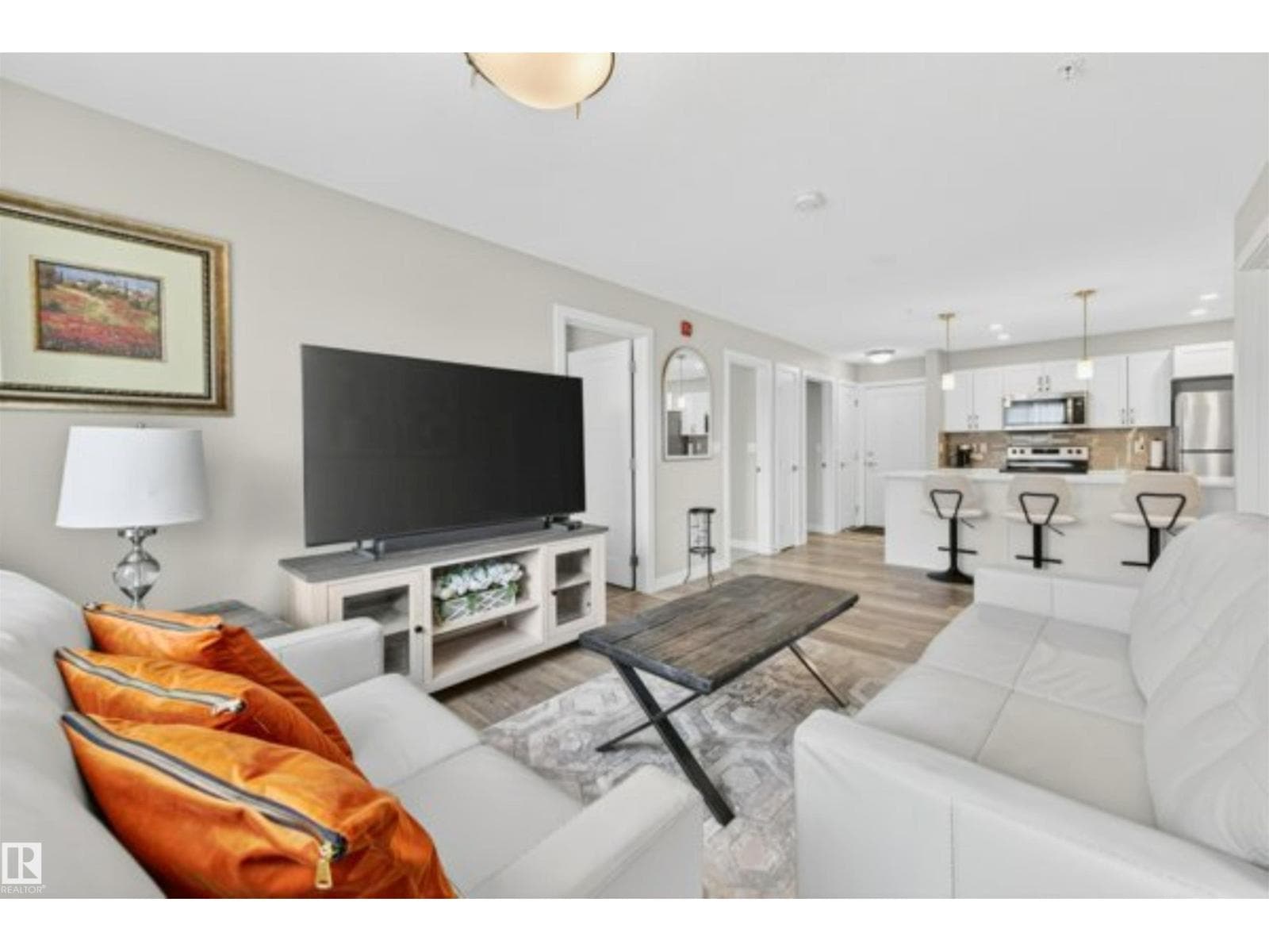 #209 1029 173 STNW SW — photo 2
