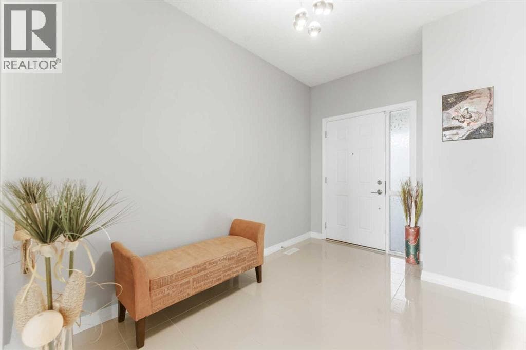 71 Evansfield Rise NW — photo 3