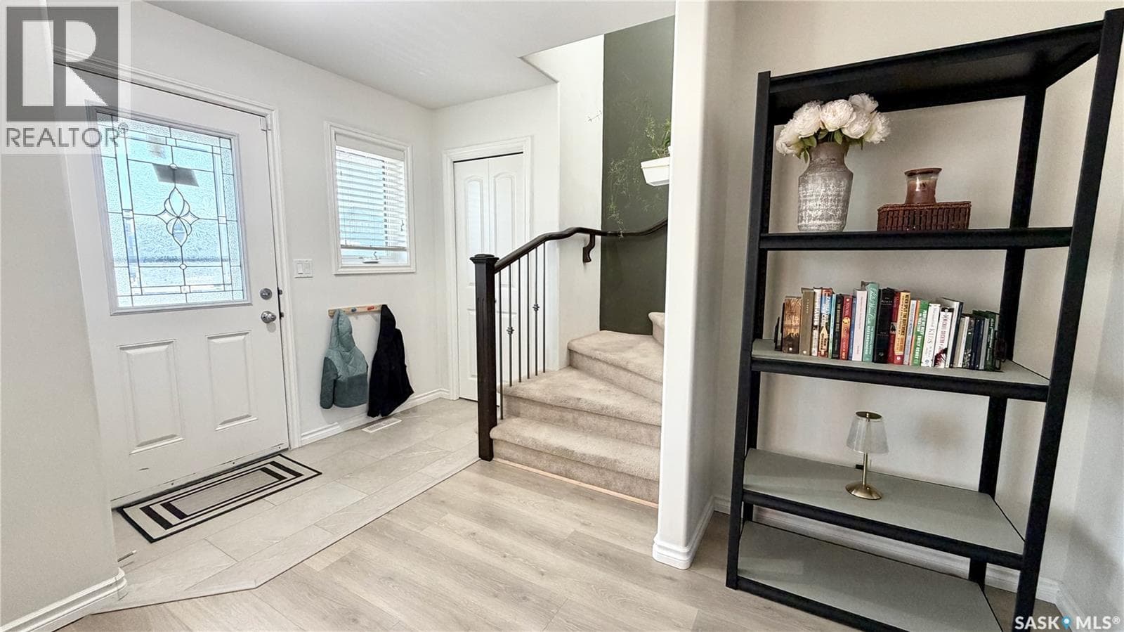230 Veltkamp LANE — photo 3